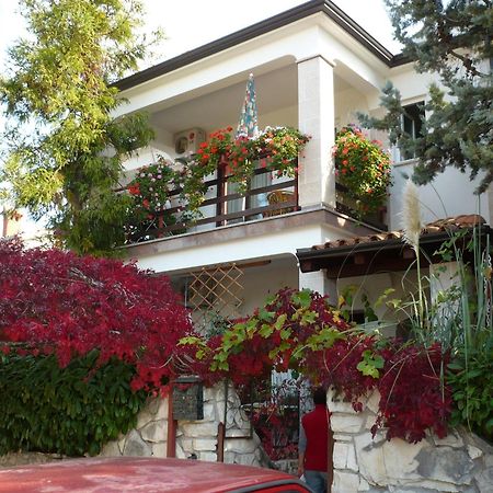 Apartments Finida Porec Exterior photo
